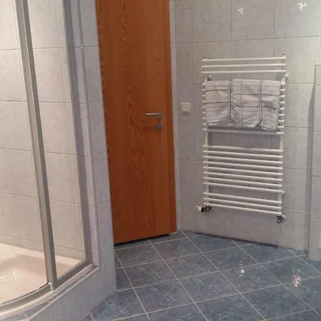 Christian Apartment *