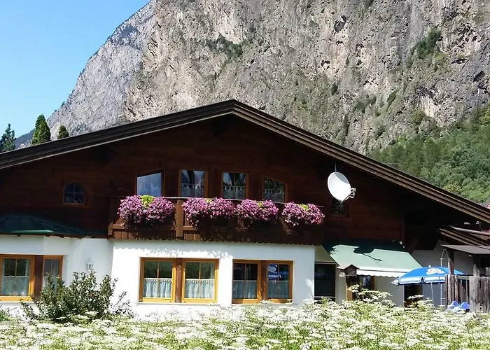 Christian Apartamento